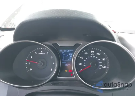 2014 Hyundai Veloster Base W/Black from USA, damaged, VIN KMHTC6AD3EU186380